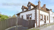 Maison à SAINT-PARRES-LES-VAUDES