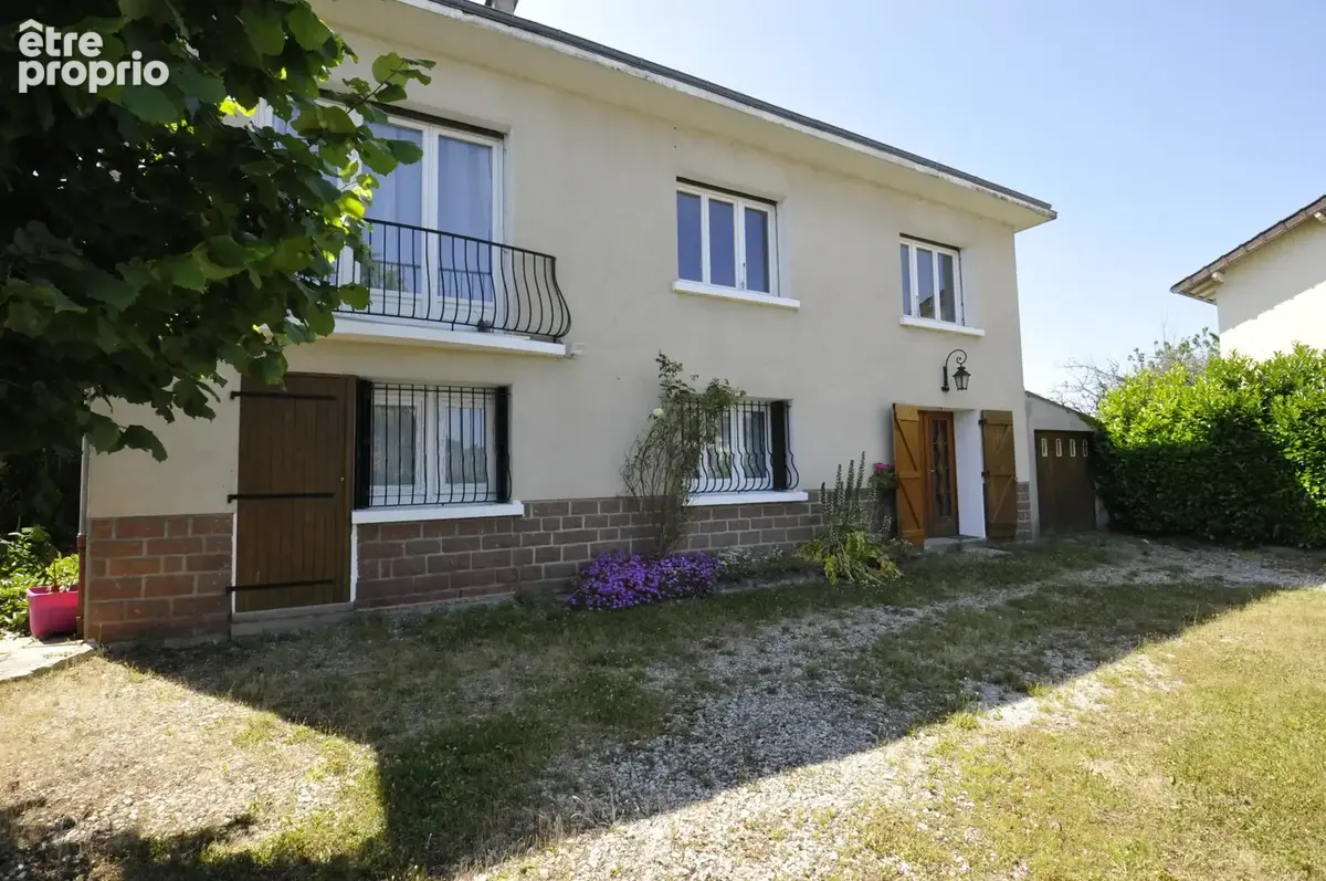 Maison au coeur de Feytiat centre en pierre - photo 4