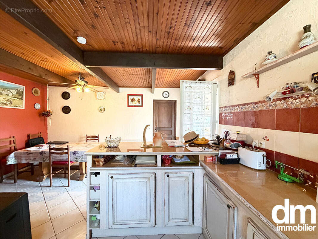 Maison type 6 sur une parcelle de 721m2 - photo 9