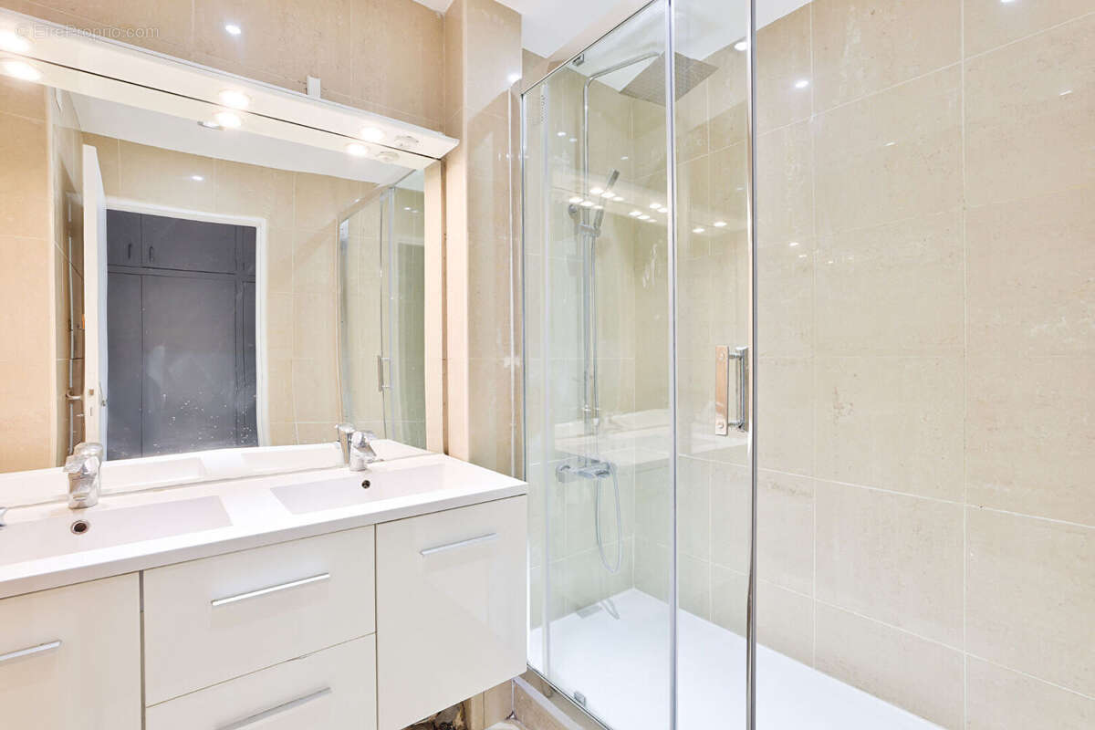 Appartement à COLOMBES