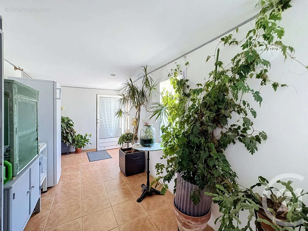 Maison 230 m² à Marcilly-En-Villette  - photo 9