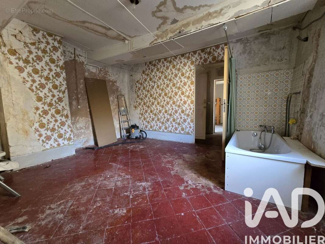 Maison 75 m² à Durban-Corbieres  - photo 9