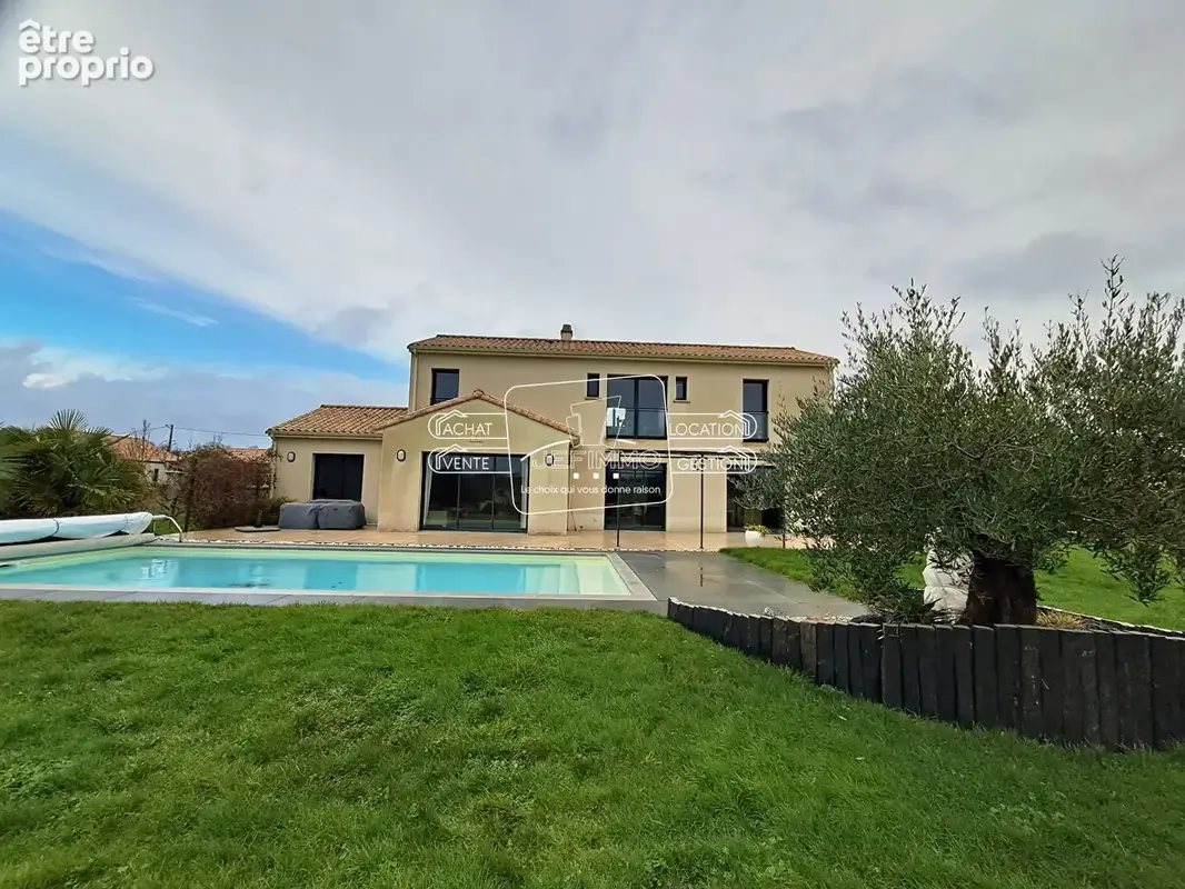 Maison à LE CELLIER