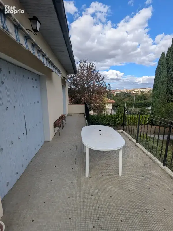 Appartement T3 à rénover avec balcon et jardin - photo 5