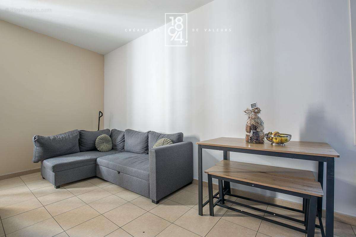 Appartement À Vendre - photo 3