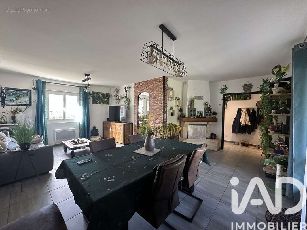 Maison 89 m² à Tornac  - photo 4