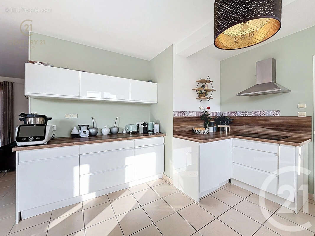 Maison à ROUSSILLON