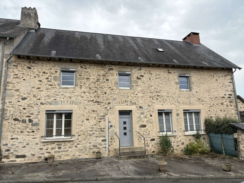 Maison à LA PORCHERIE