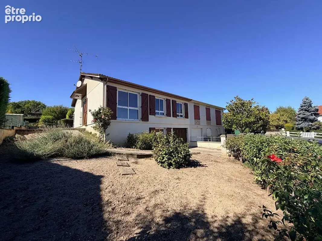 Photo Maison à Domerat au prix de 98 000€