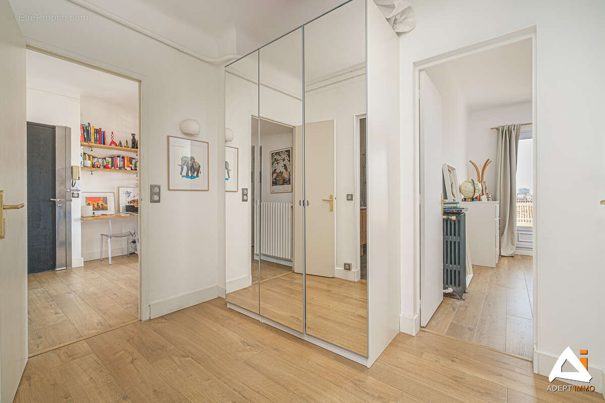 Appartement à MARSEILLE-7E