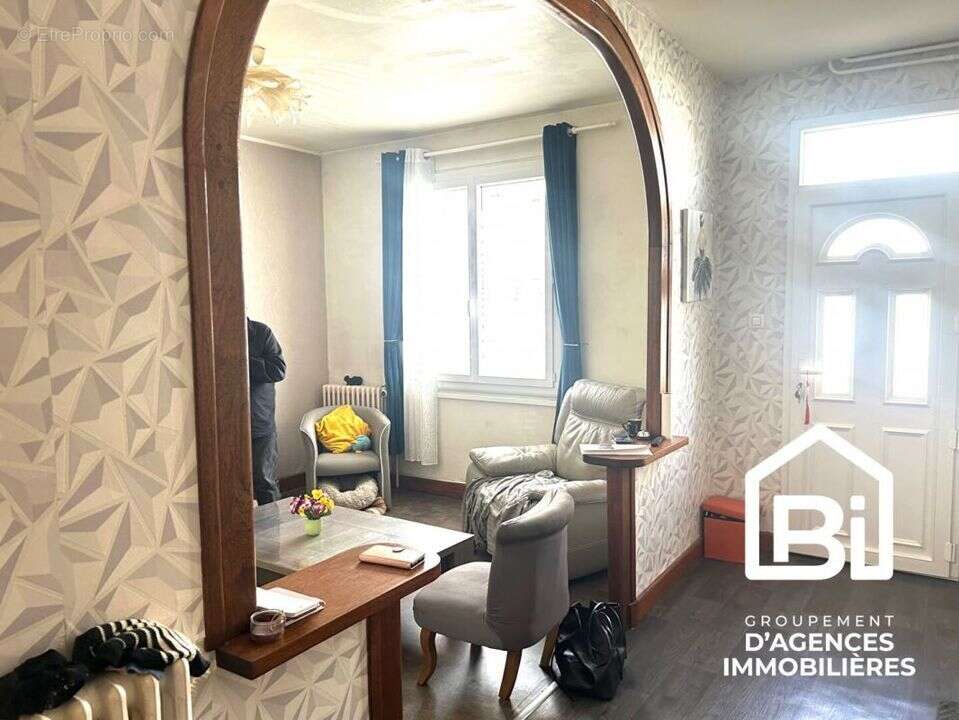 Maison à MONDEVILLE