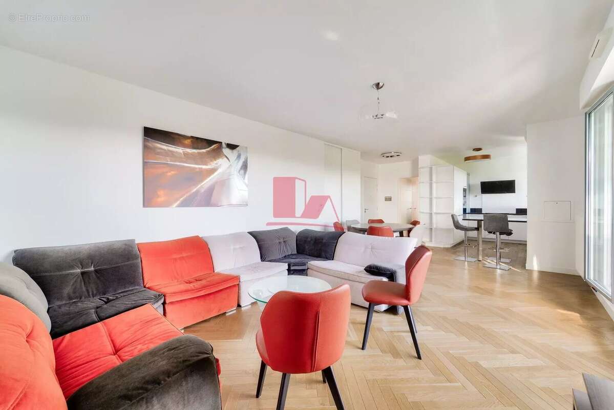 Appartement à ISSY-LES-MOULINEAUX