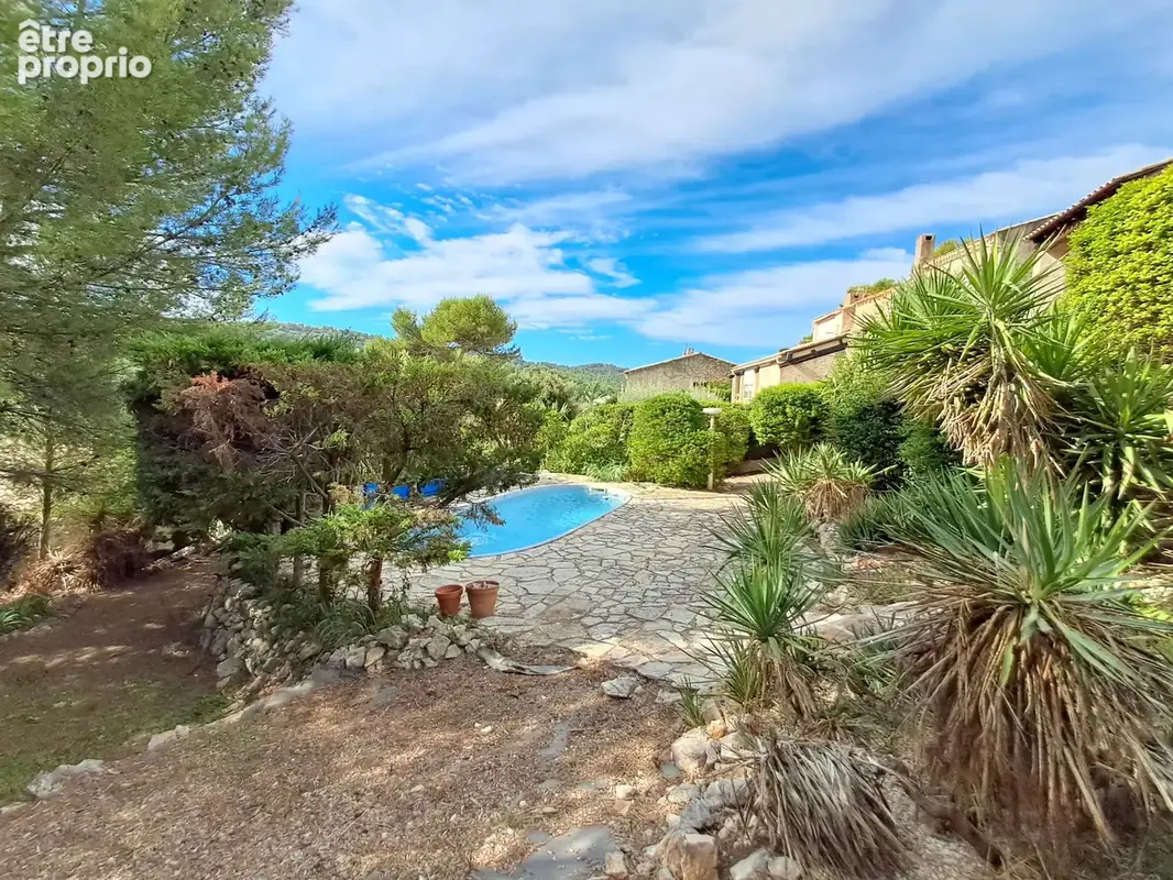 Carnoux-en-provence   grande maison 201 m2   3 logements   piscine   grand garage   vue dégagée - photo 4