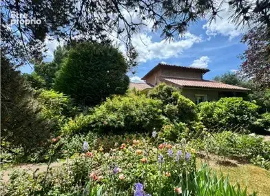 Maison familiale rare, avec vaste parc arboré et piscine - photo 9