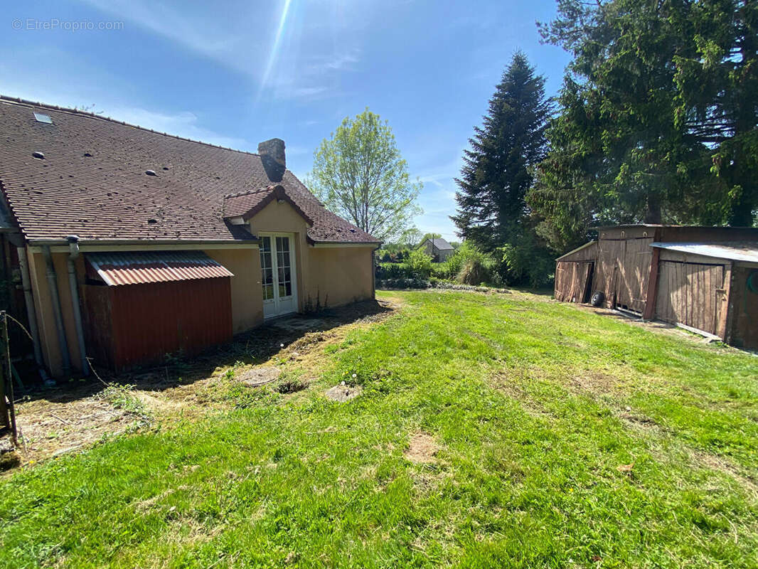 Maison à CHAMPSECRET