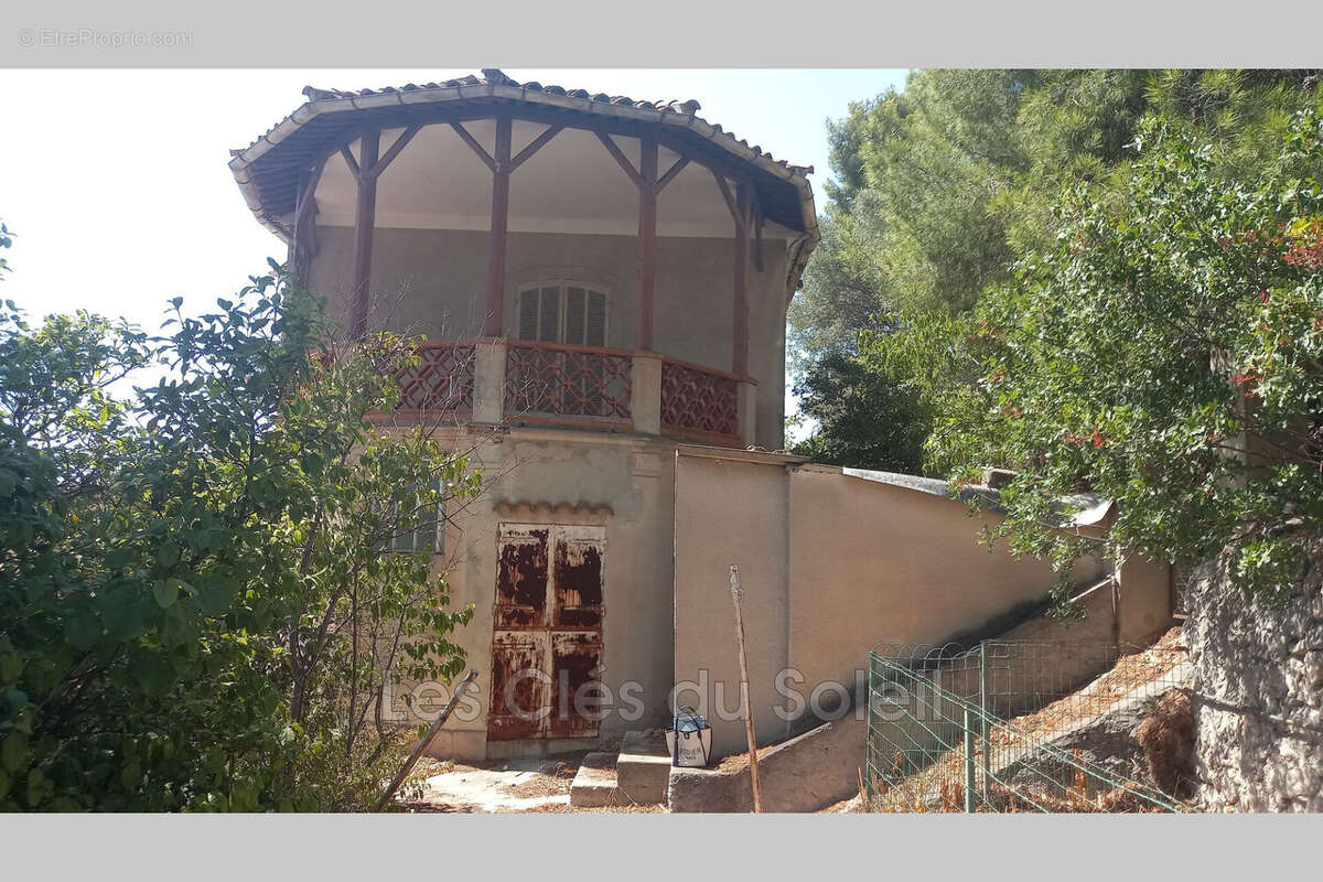 Maison 250 m² à Toulon  - photo 5