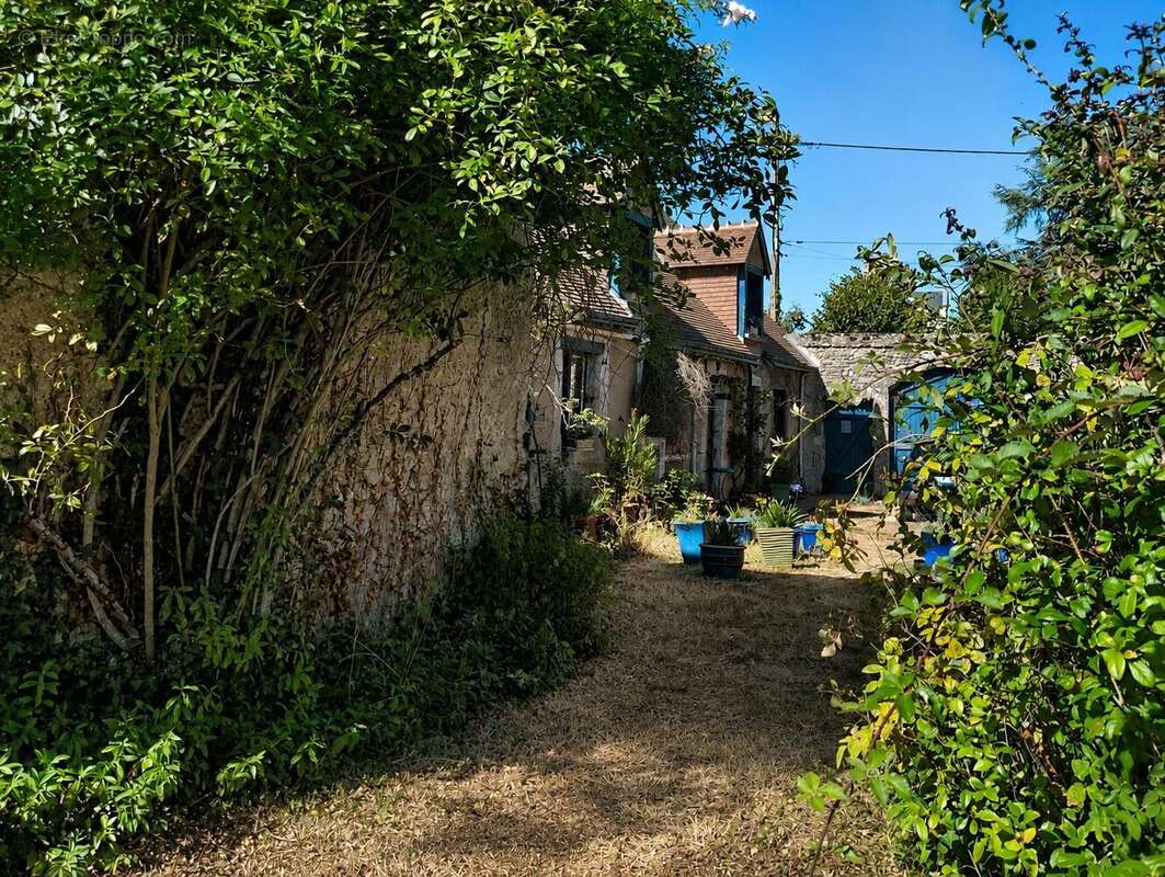 Maison 167 m² à Maslives  - photo 7