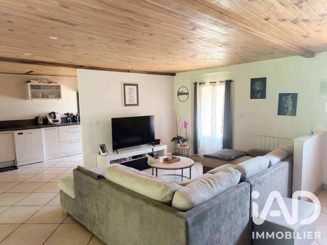 Maison 145 m² à Vernouillet  - photo 2