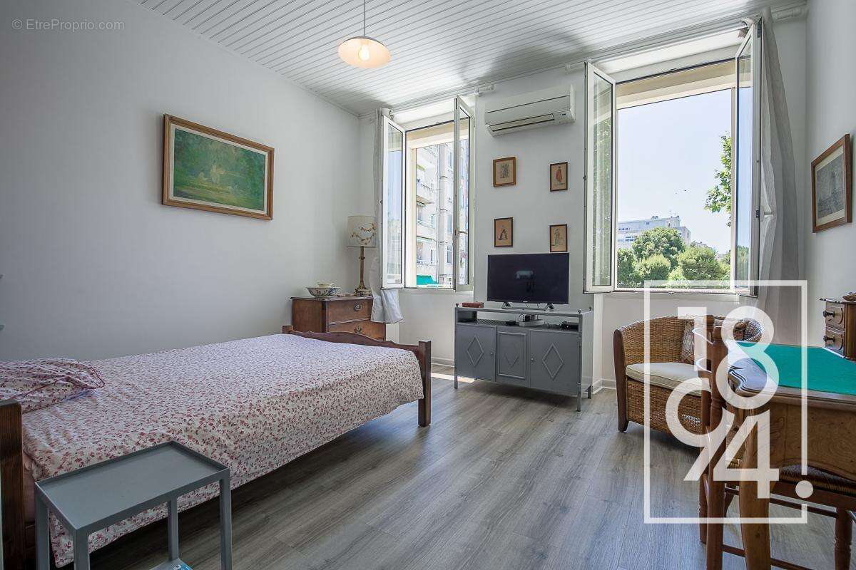 Appartement à MARSEILLE-8E