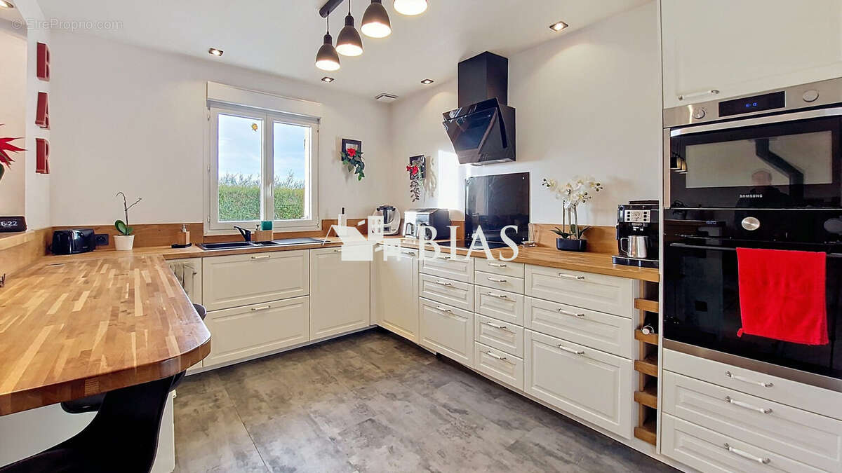 Maison à BOISSEY-LE-CHATEL