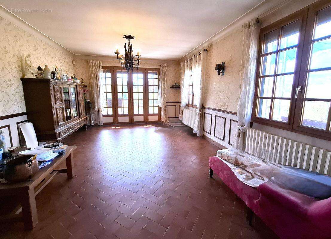 Maison à TRACY-LE-VAL