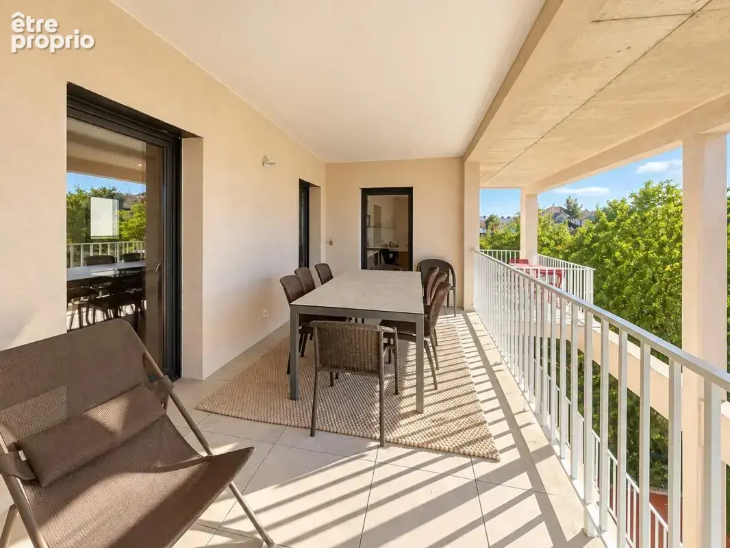 Duplex t5 nimes arenes avec 3 terrasses et garage - photo 7