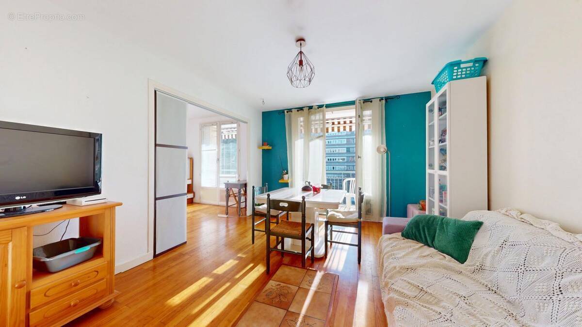 Appartement à LYON-5E