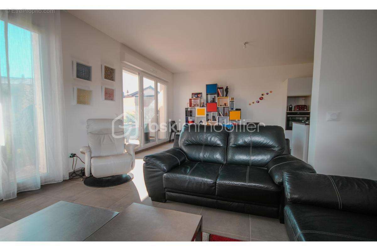 Appartement à VAIRES-SUR-MARNE