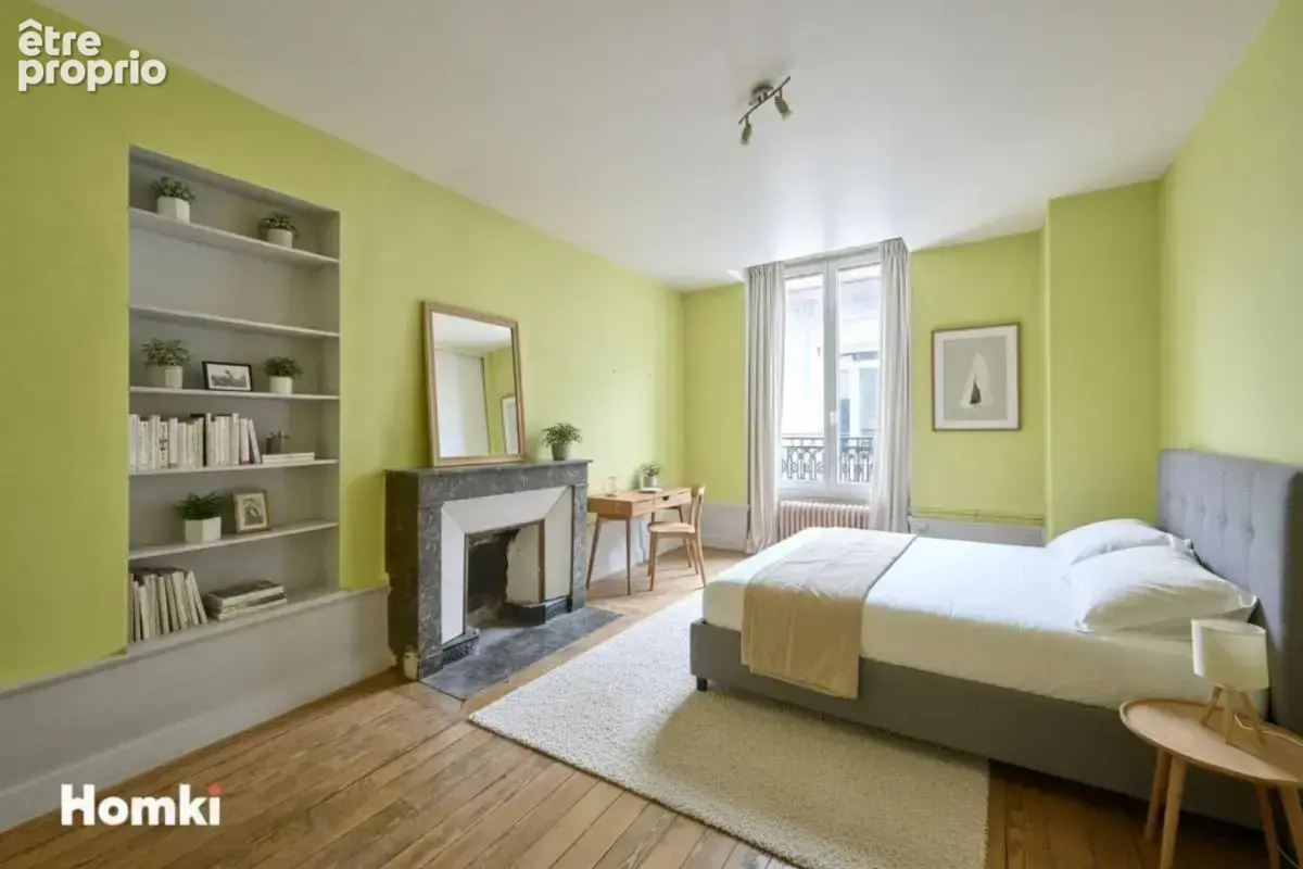 Appartement T4 de 105 m² à Belley 01300, Place des Terreaux - photo 3