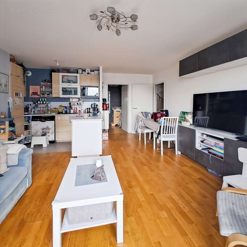 Appartement T4 à vendre, 4 pièces, 1 balcon, 1 parking en sous-sol, 1 cave, accès PMR - PLAISIR (78370) - photo 5
