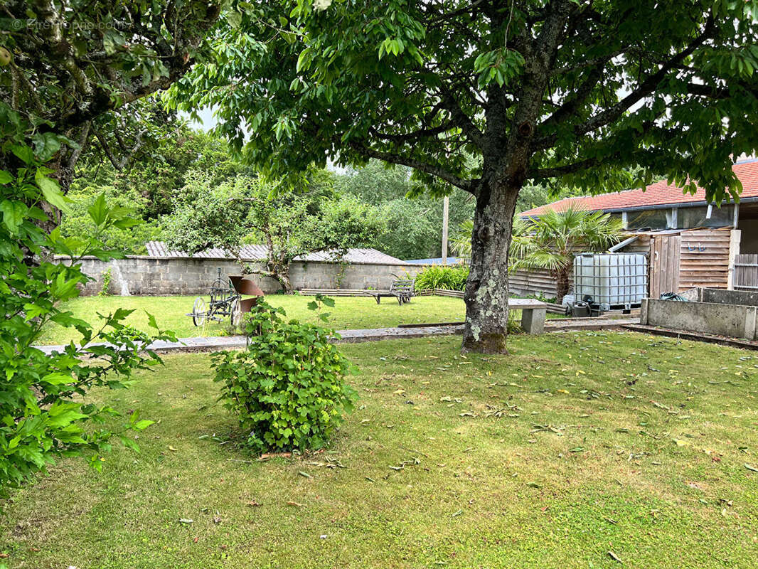 Maison à MONTAUDIN