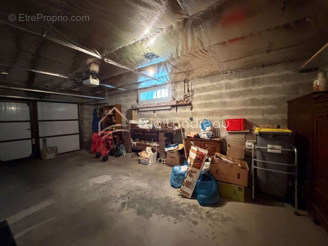 Maison 4 pièces avec grand garage proche commerces - photo 17