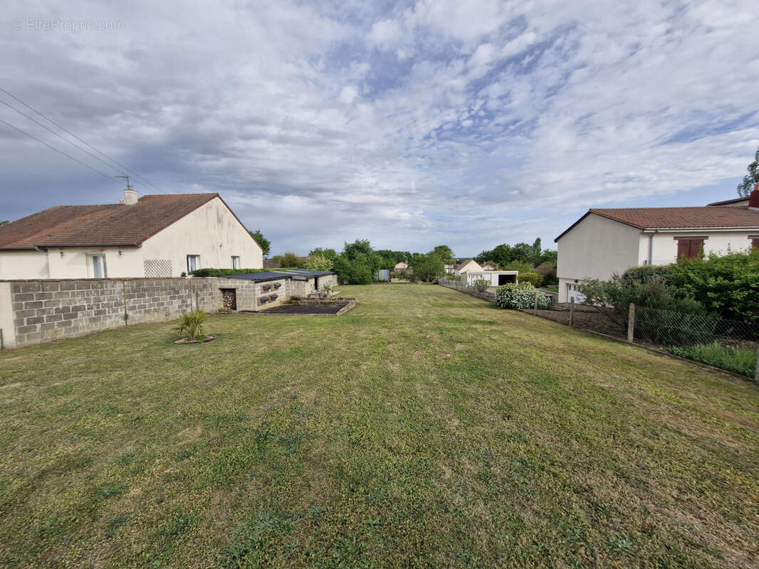 Maison à CHATELLERAULT