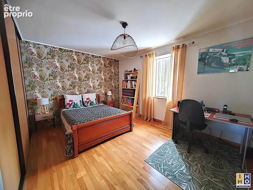 Maison 4 pièces 136 m² à vendre à Vierzon (18100) - photo 8