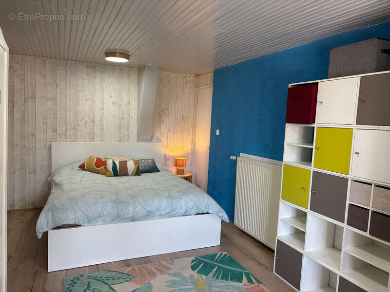 Maison en pierre , pleine de charme - 3 Chambres et mezzanine - COURNON - photo 13