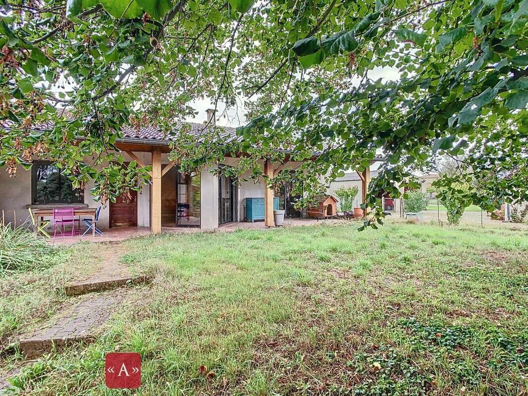 Maison à BUZET-SUR-TARN