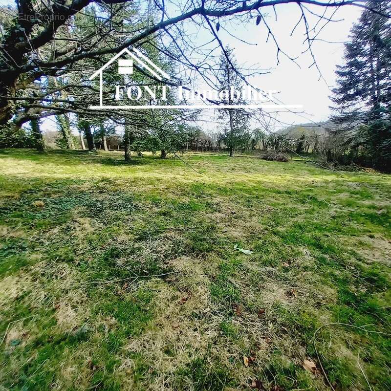 Terrain à SAINT-CHAMOND