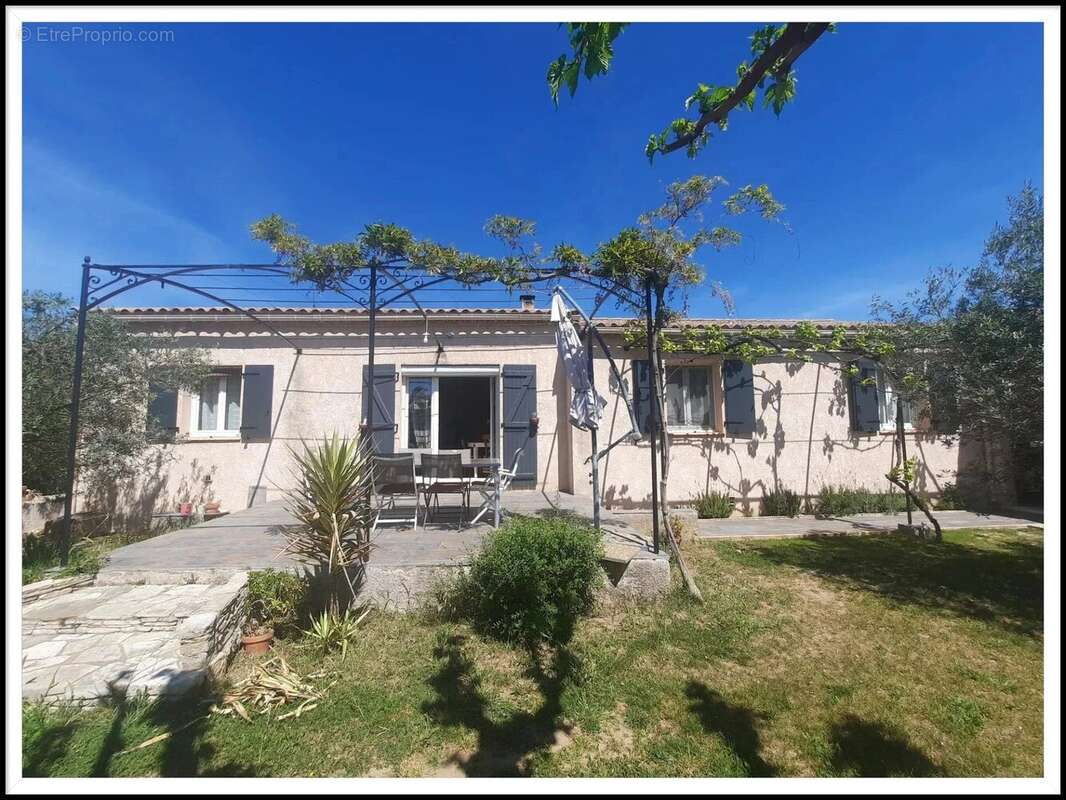 Maison à BAGNOLS-SUR-CEZE