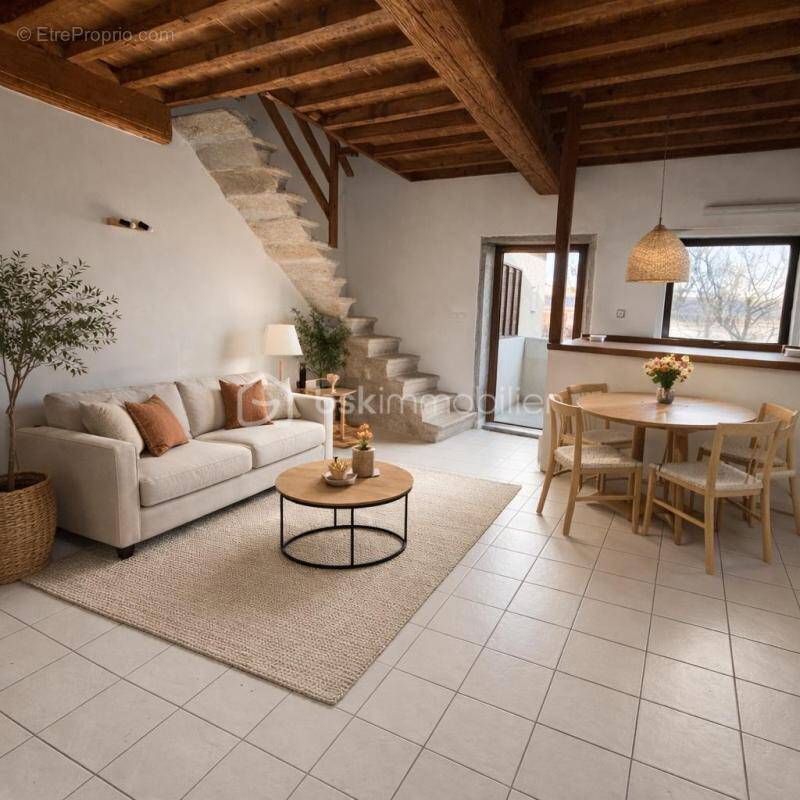 Appartement à SAINT-GENIS-LES-OLLIERES