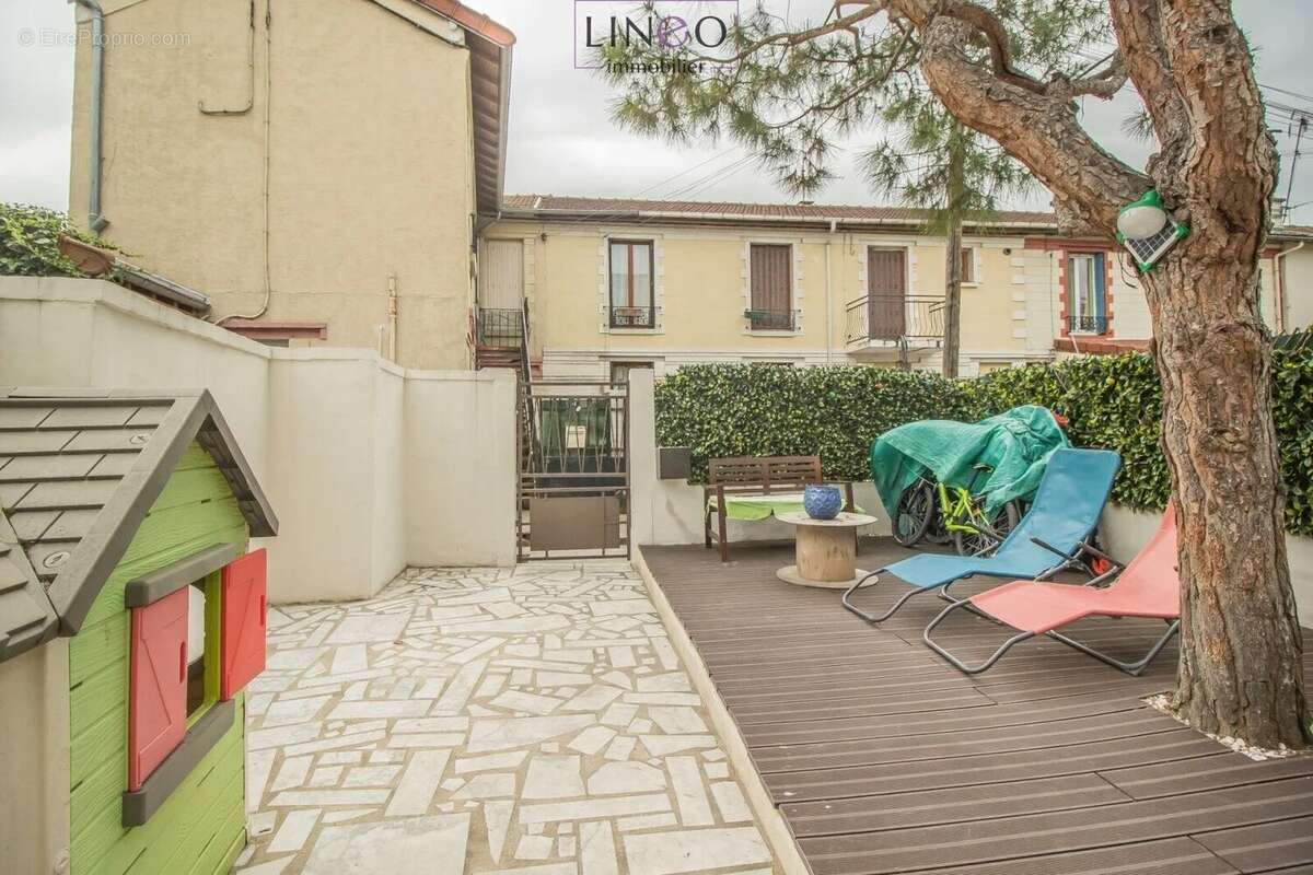 Maison à CHOISY-LE-ROI