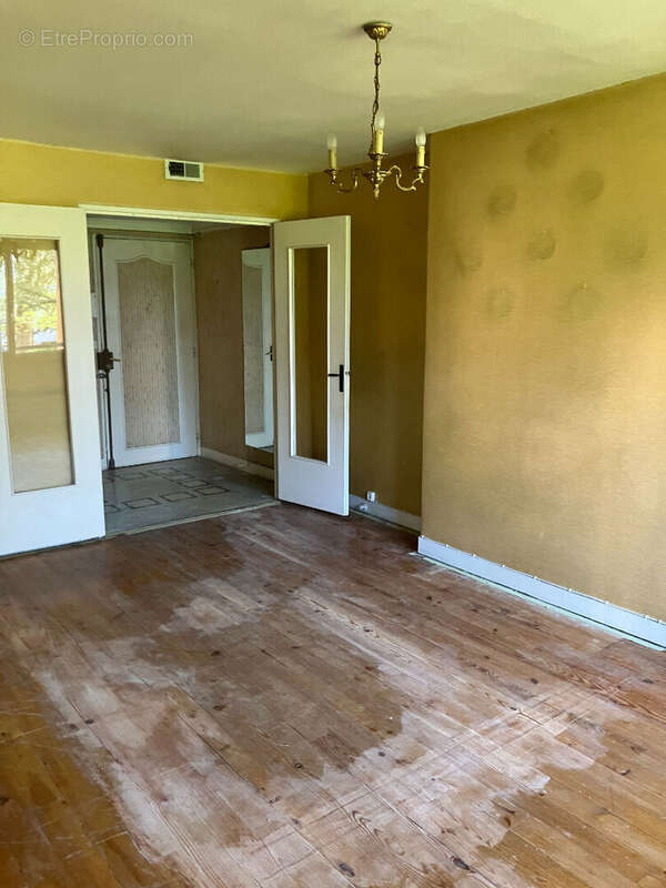Appartement à SURESNES