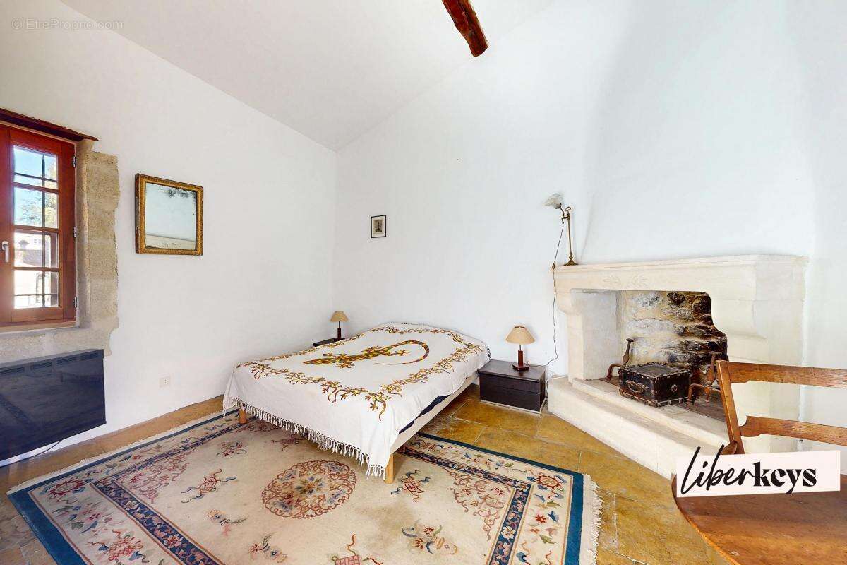 Maison à GALLARGUES-LE-MONTUEUX