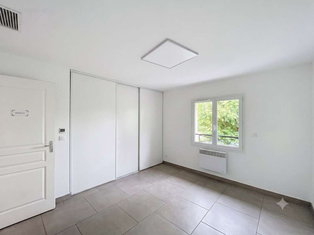 BALMA proche centre ville, Maison récente T5 155 m² - photo 16
