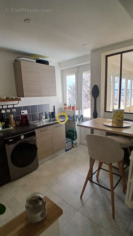 Appartement à SAINT-ETIENNE