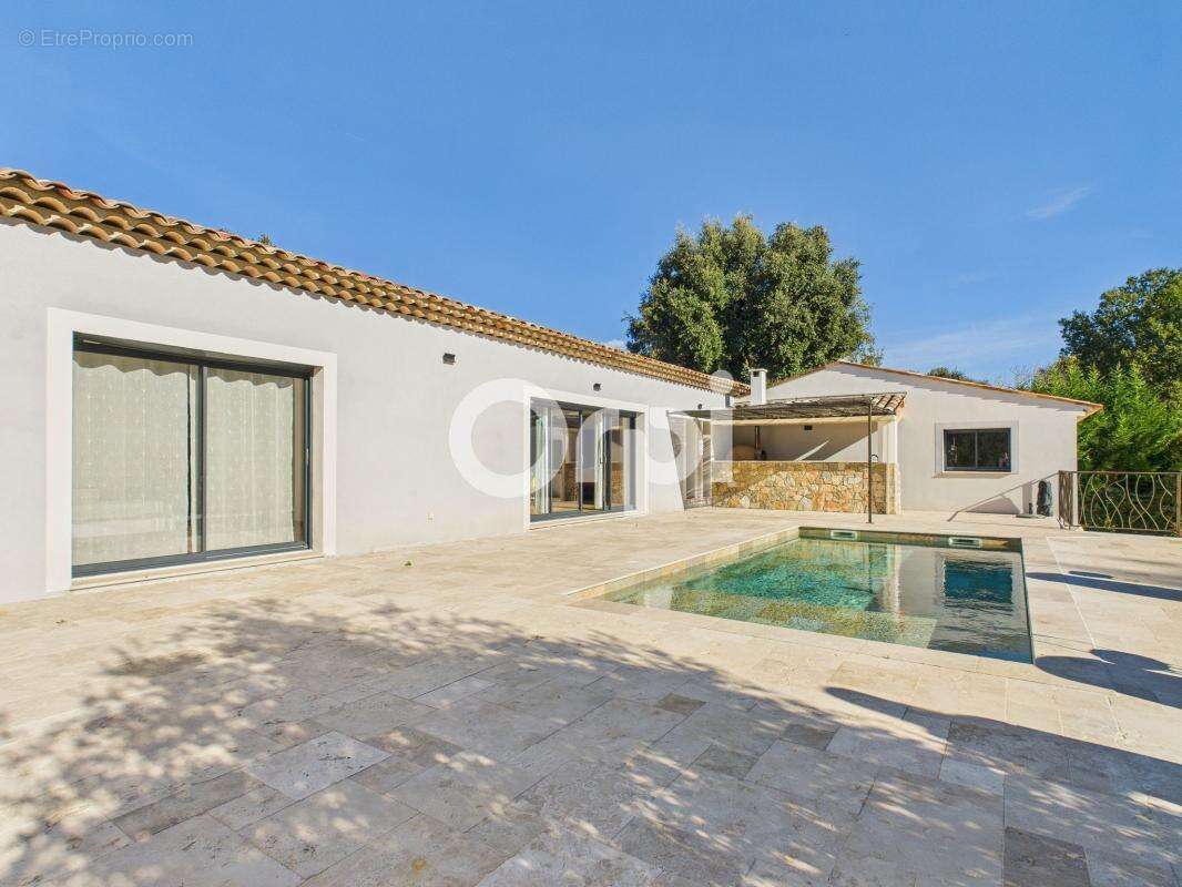 Maison à MONTAUROUX