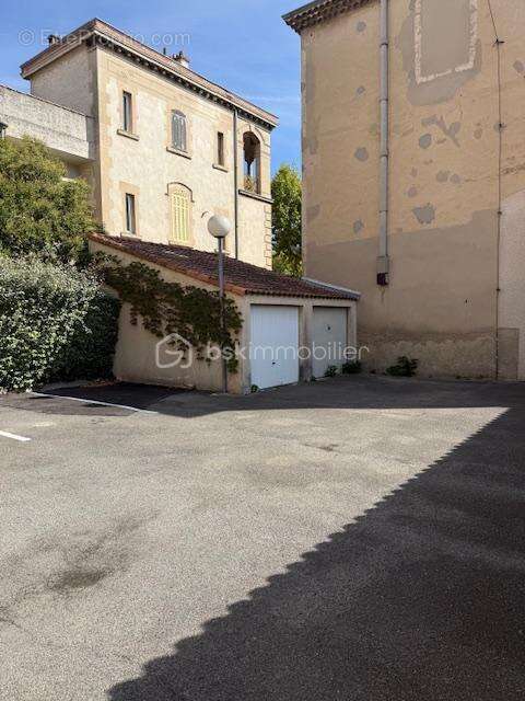 Appartement à SALON-DE-PROVENCE