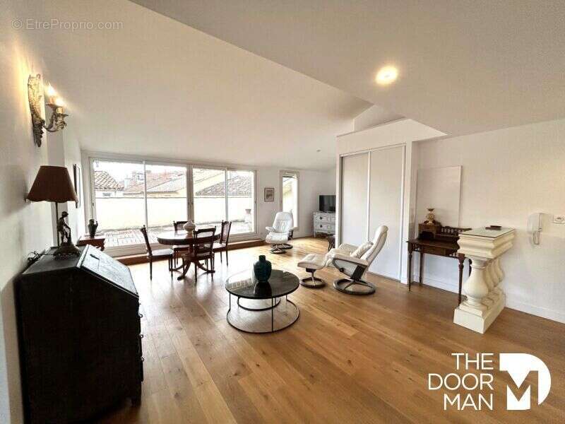 Appartement à HYERES