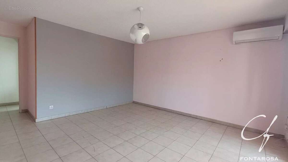 Appartement 2 pieces, parking et cave - frejus - photo 6