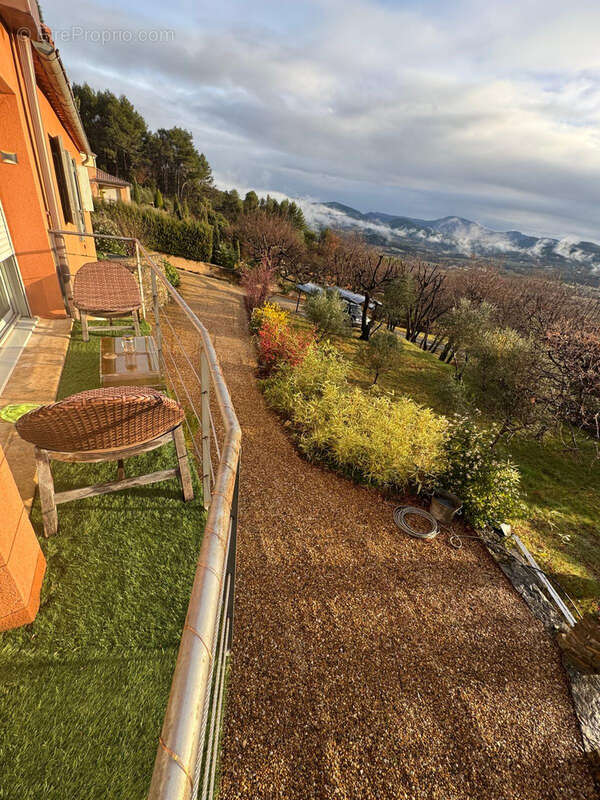 Maison à VAISON-LA-ROMAINE