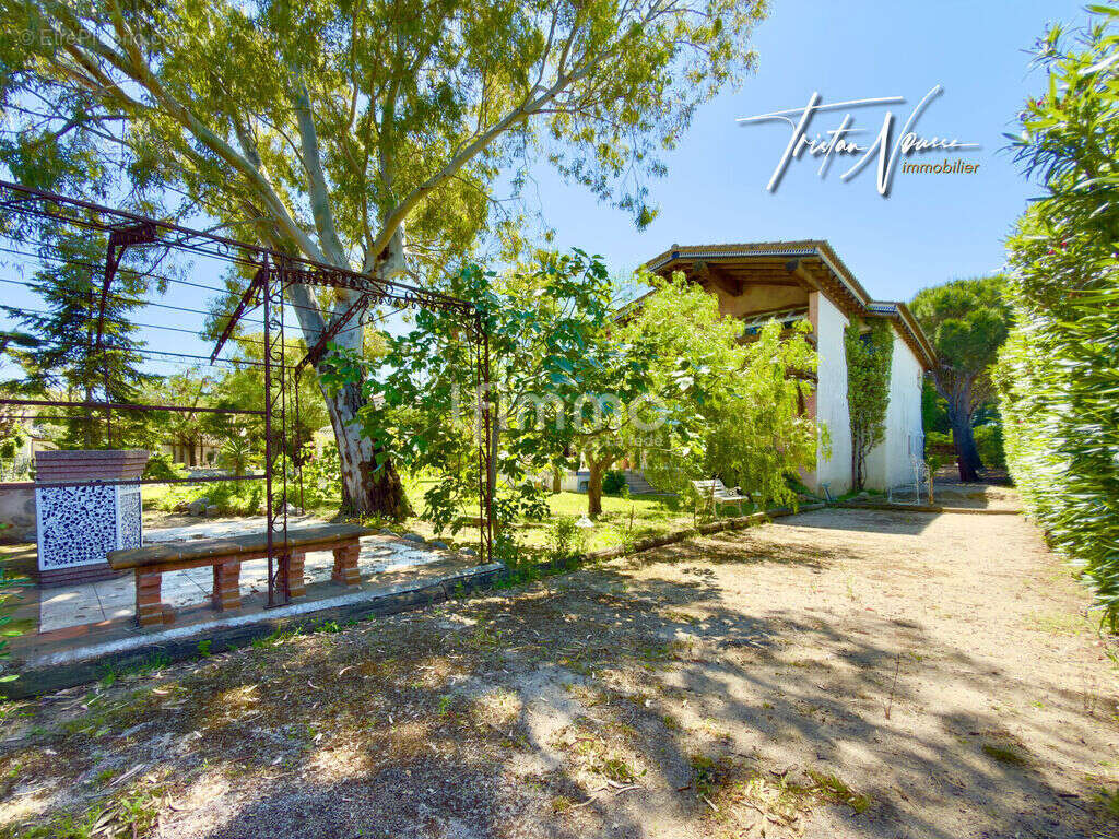 Maison d'exception - 212 m2 en 4 faces - Saint Cyprien Le Golf - photo 23